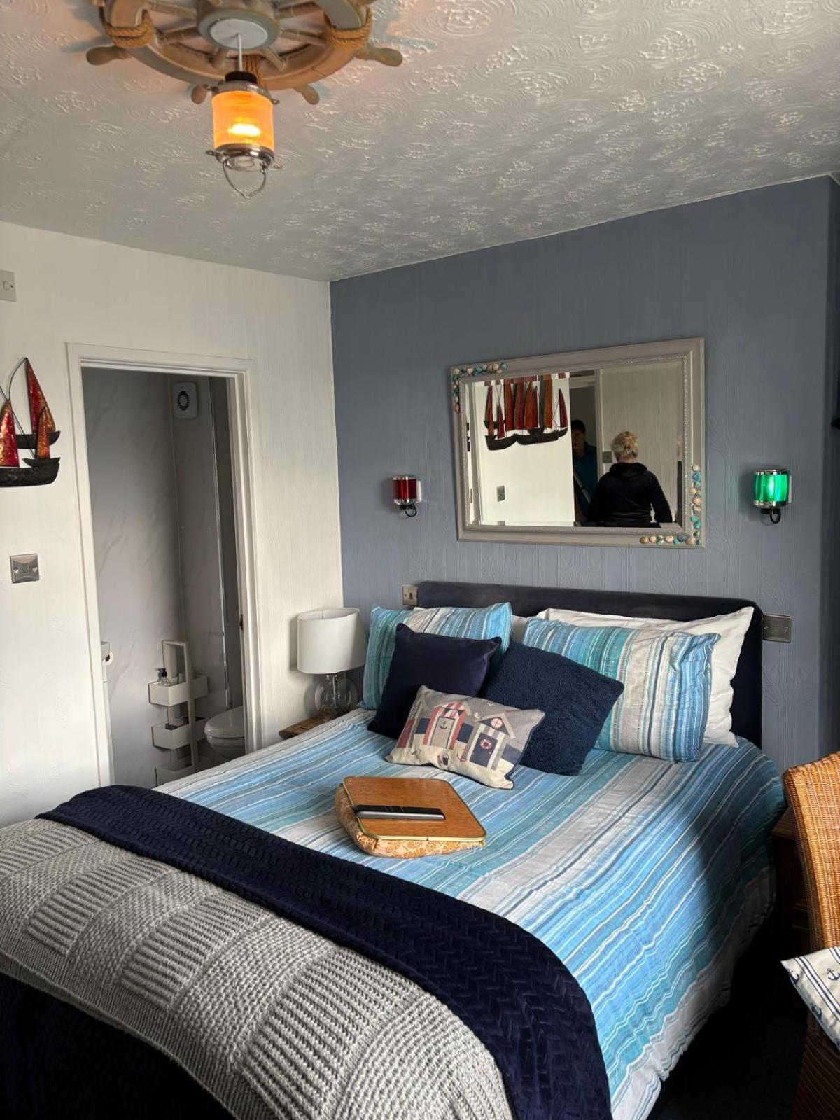 The Ocean Guest House Уэймут Экстерьер фото
